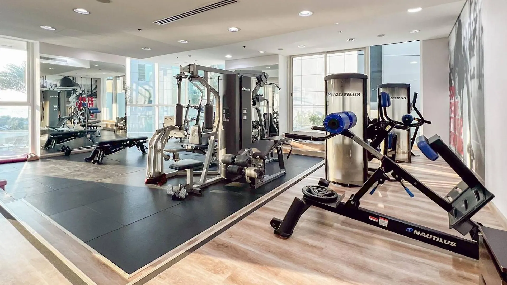 White Pearl 1Br Haven Marina Canal View Dubai